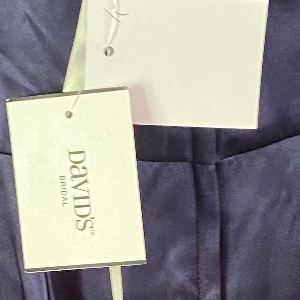 NWT! GALINA SIGNATURE Long Flutter Sleeve A-Line Bridesmaid Dress DAVID'S BRIDAL - Picture 12 of 13